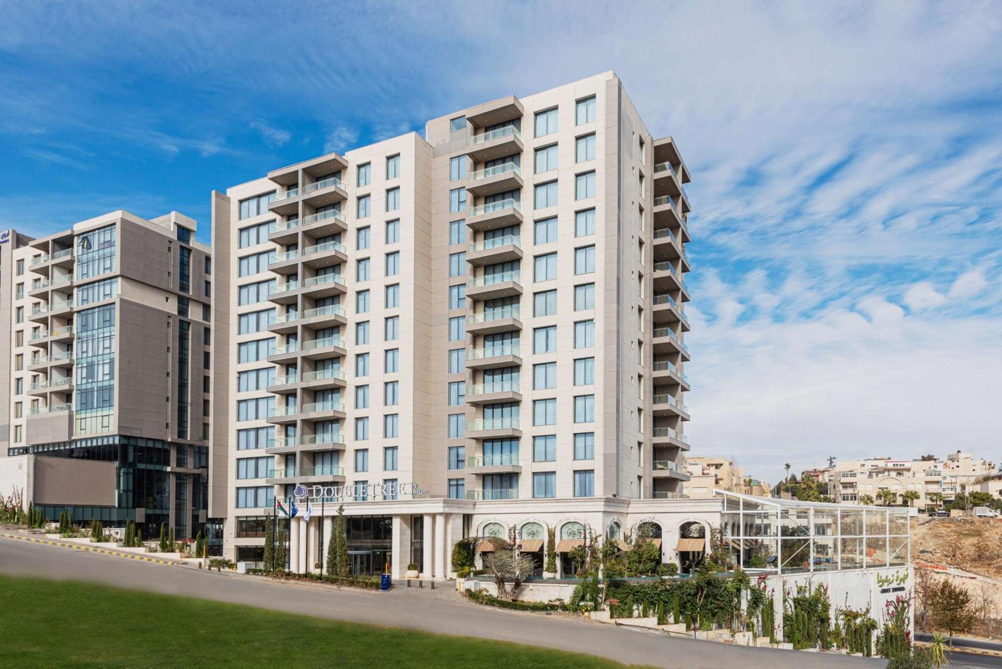 Doubletree By Hilton Amman Hotel & Residences Exterior photo