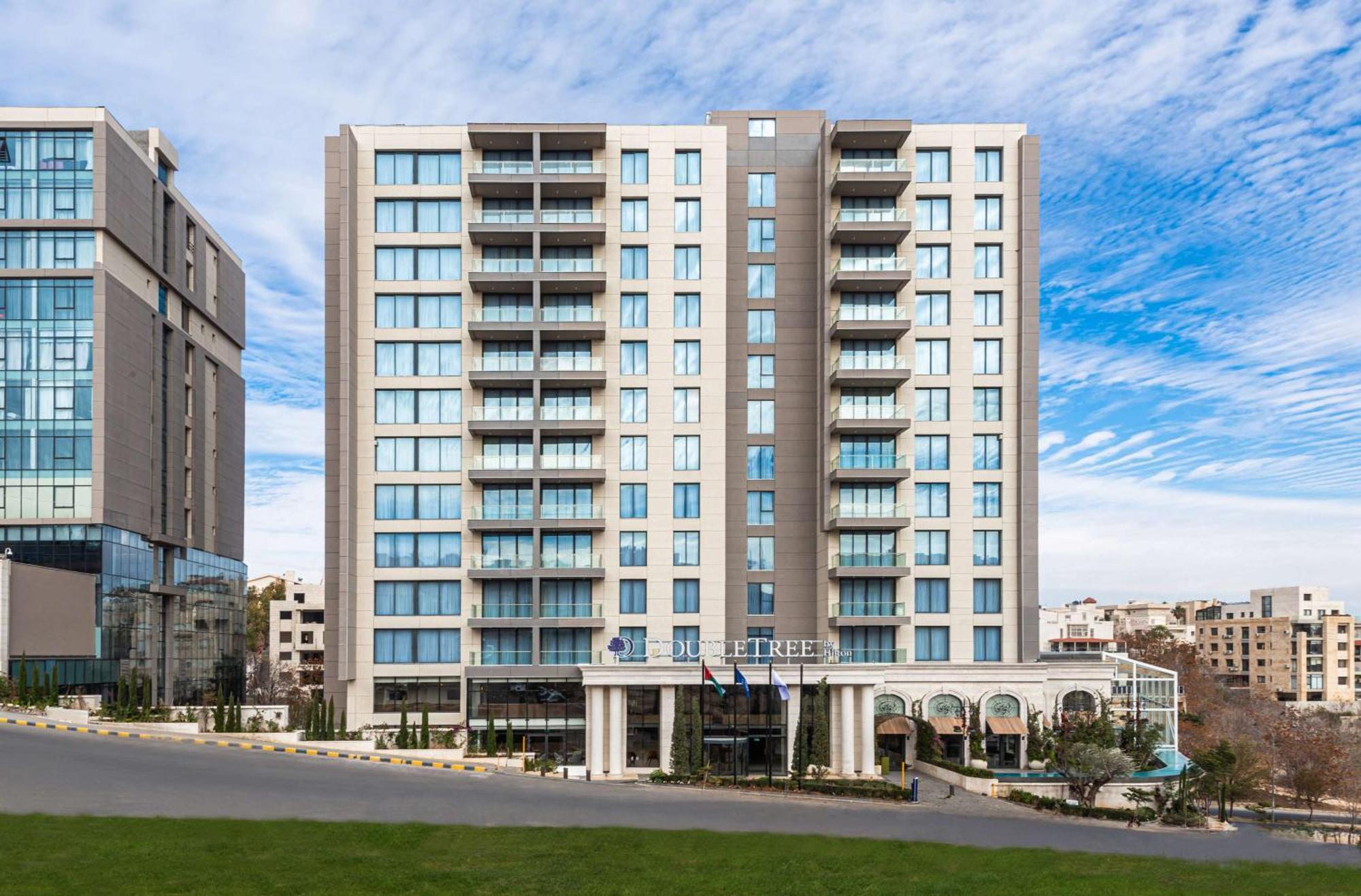 Doubletree By Hilton Amman Hotel & Residences Exterior photo